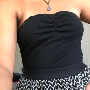 Tube/off-shoulder dress